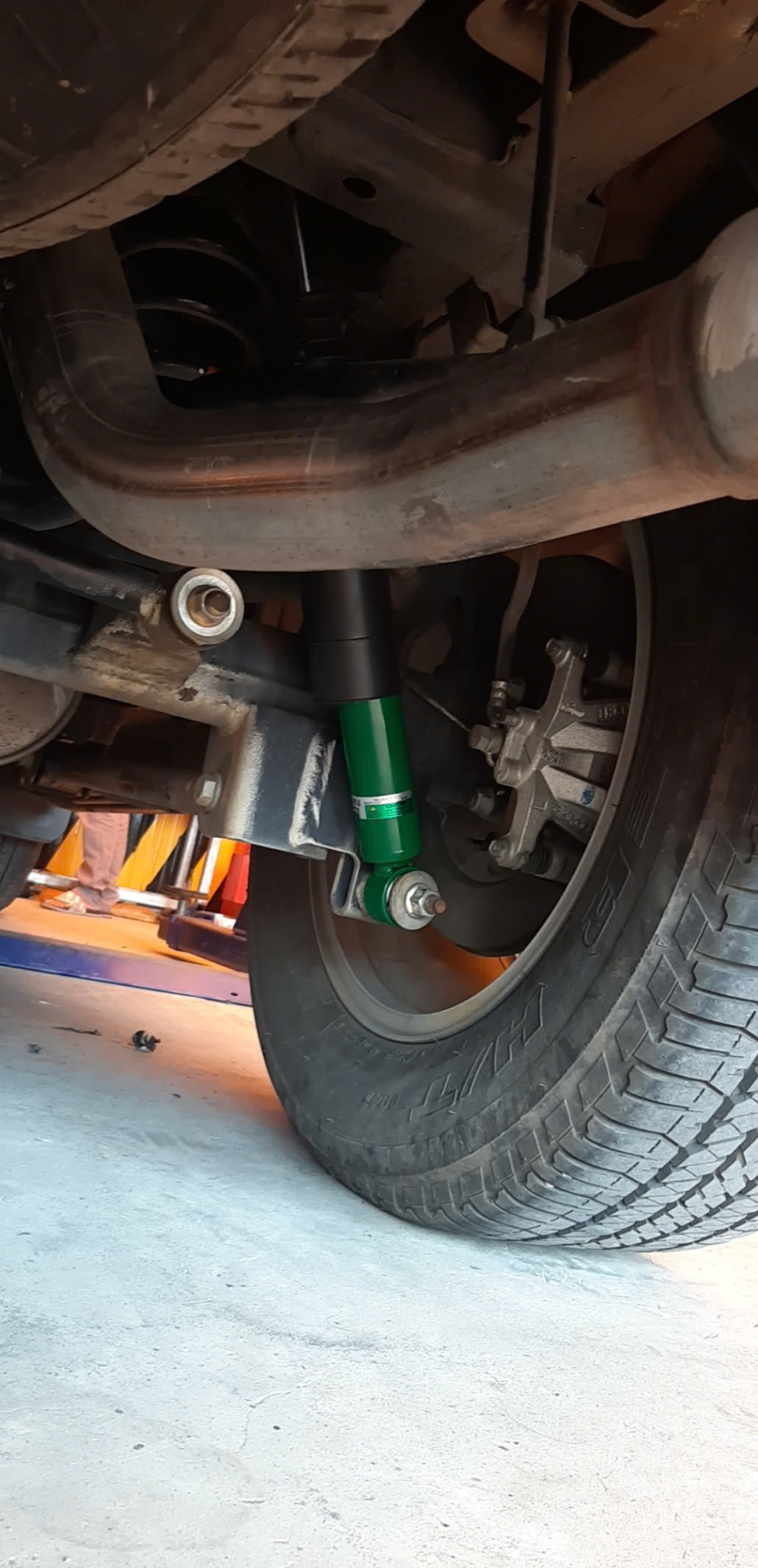 GIẢM XÓC CHO XE CHEVROLET TRAIBLAZER (2012+)TEIN ENDURAPRO PLUS