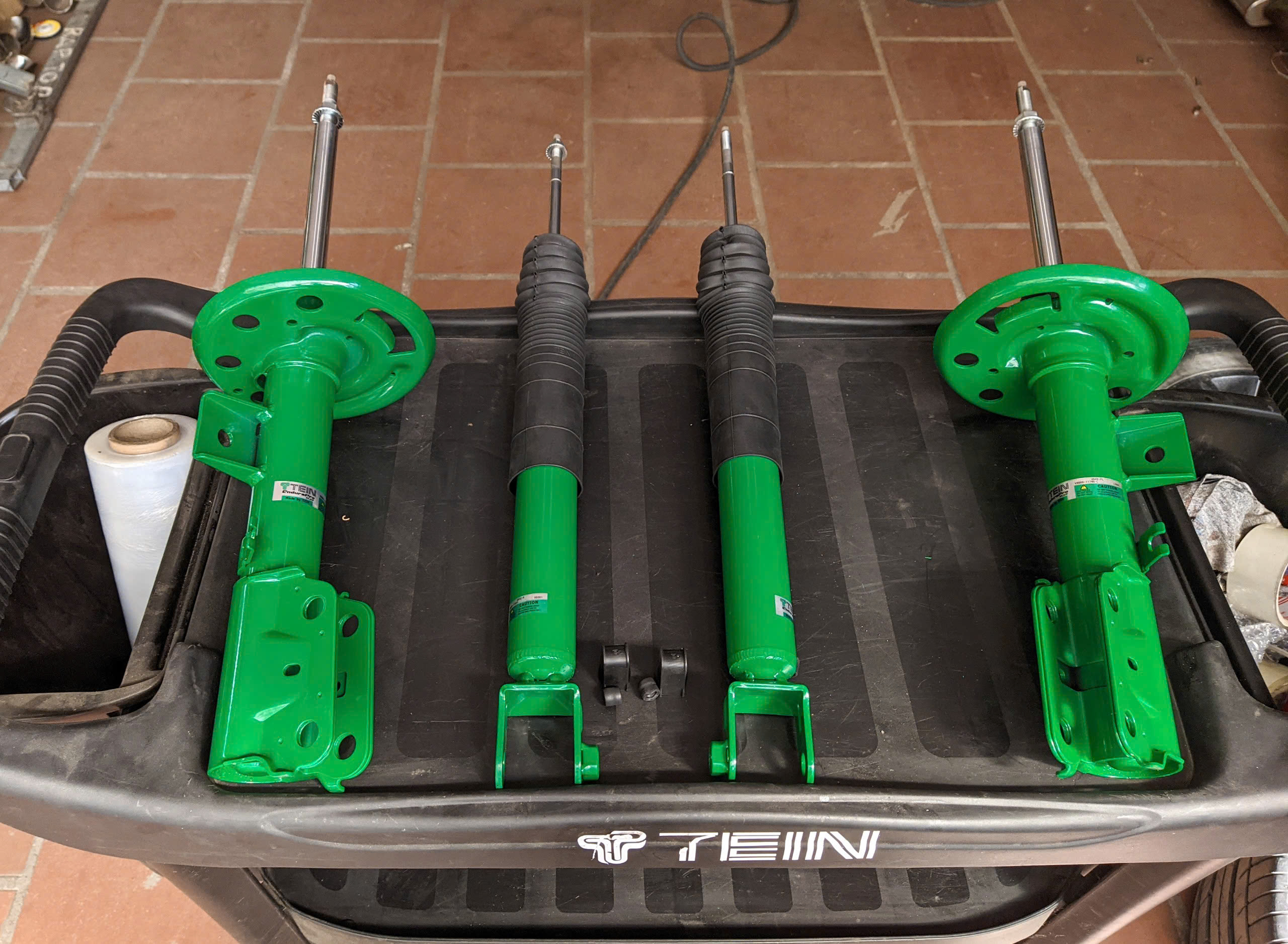 GIẢM XÓC CHO XE FORD EXPLORER (2011-2020+) TEIN ENDURAPRO PLUS