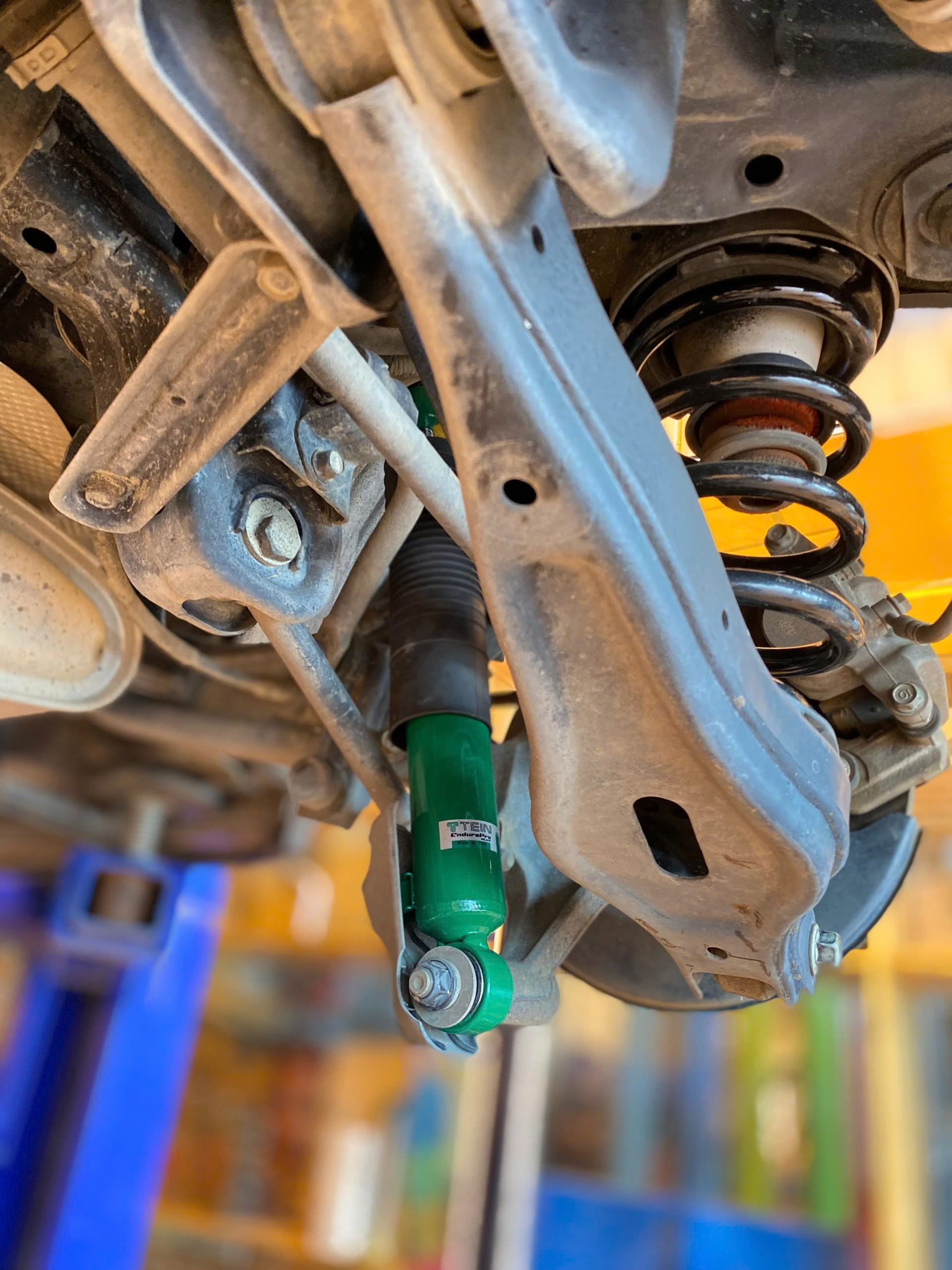 GIẢM XÓC CHO XE HYUNDAI SANTAFE 1 CẦU (2012-2018) TEIN ENDURAPRO PLUS