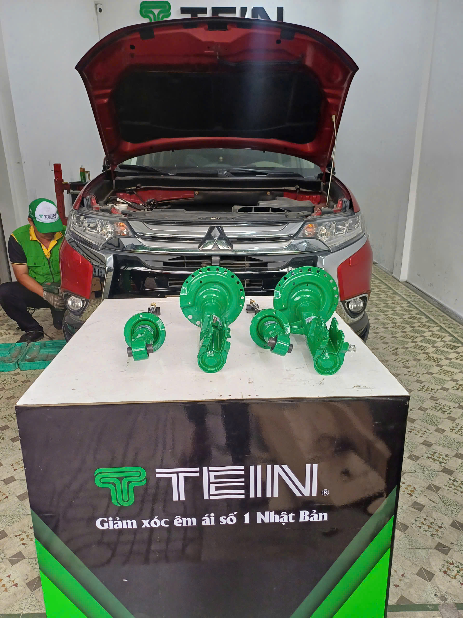 GIẢM XÓC CHO XE MITSUBISHI OUTLANDER (2015+)TEIN ENDURAPRO PLUS
