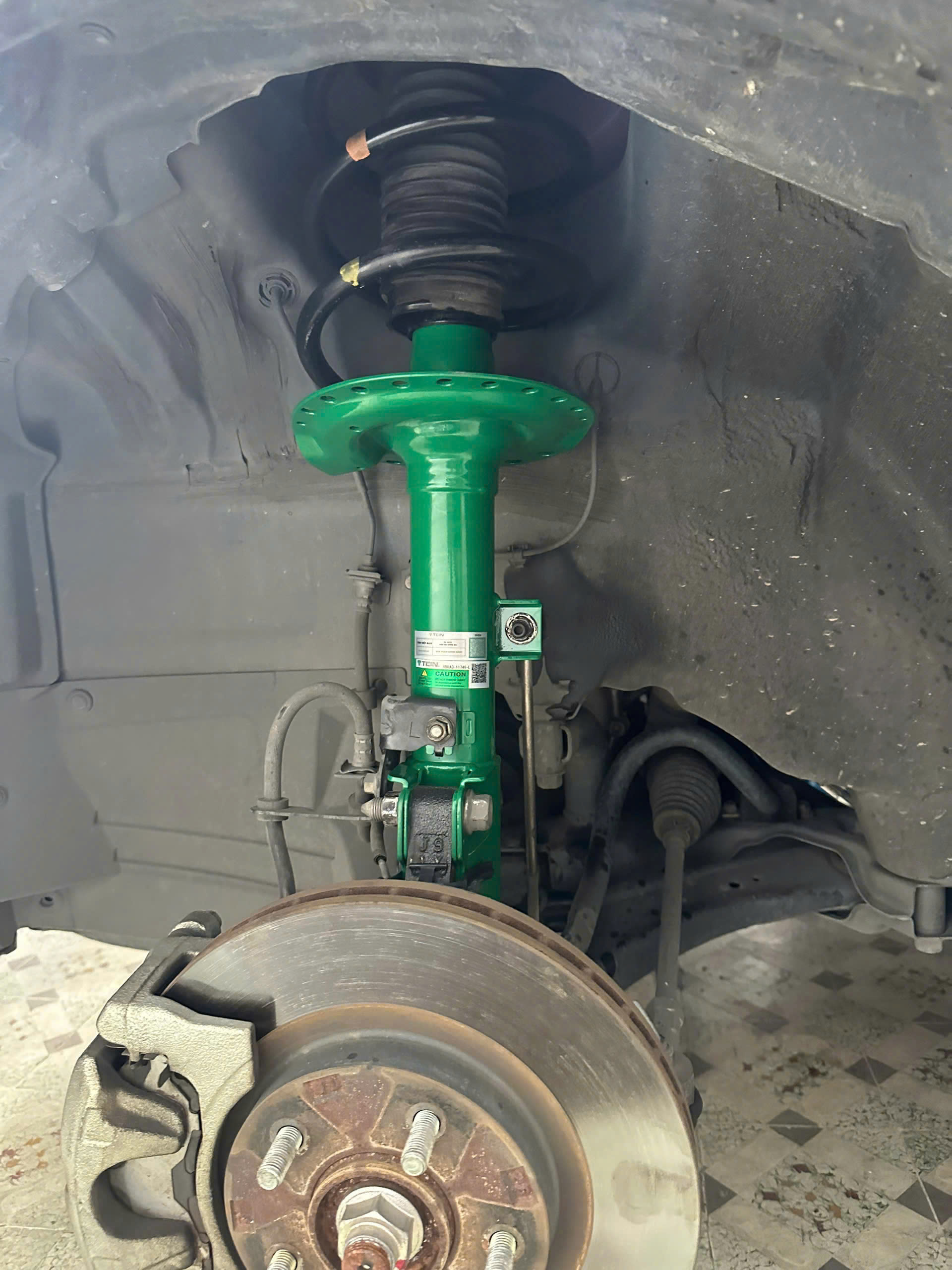 GIẢM XÓC CHO XE MITSUBISHI OUTLANDER (2015+)TEIN ENDURAPRO PLUS