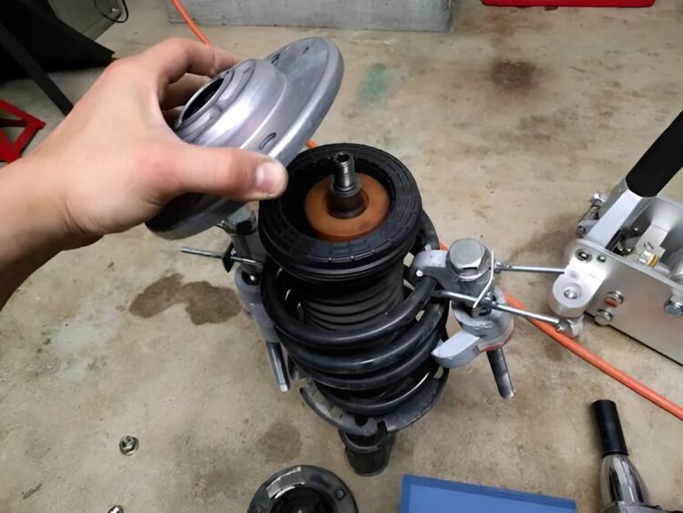 Dấu hiệu hỏng bát bèo giảm xóc