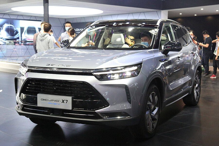 Vì Sao Nâng Gầm BAIC BEJING X7 Là Điều Chủ Xe Không Thể Bỏ Qua?