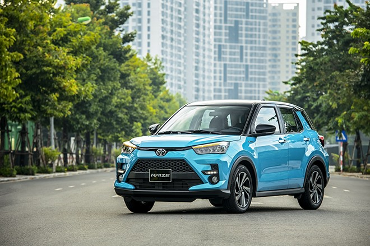 Nâng Gầm TOYOTA RAIZE