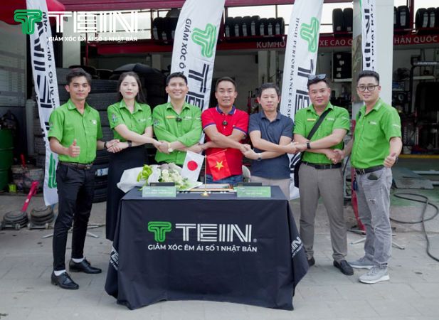 Thay giảm xóc Honda Jazz đến ngay TEIN Việt Nam